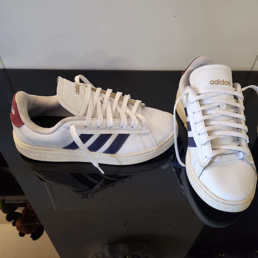 Adidas Grand Court White Sneakers Size 8 Men Blue Stripes